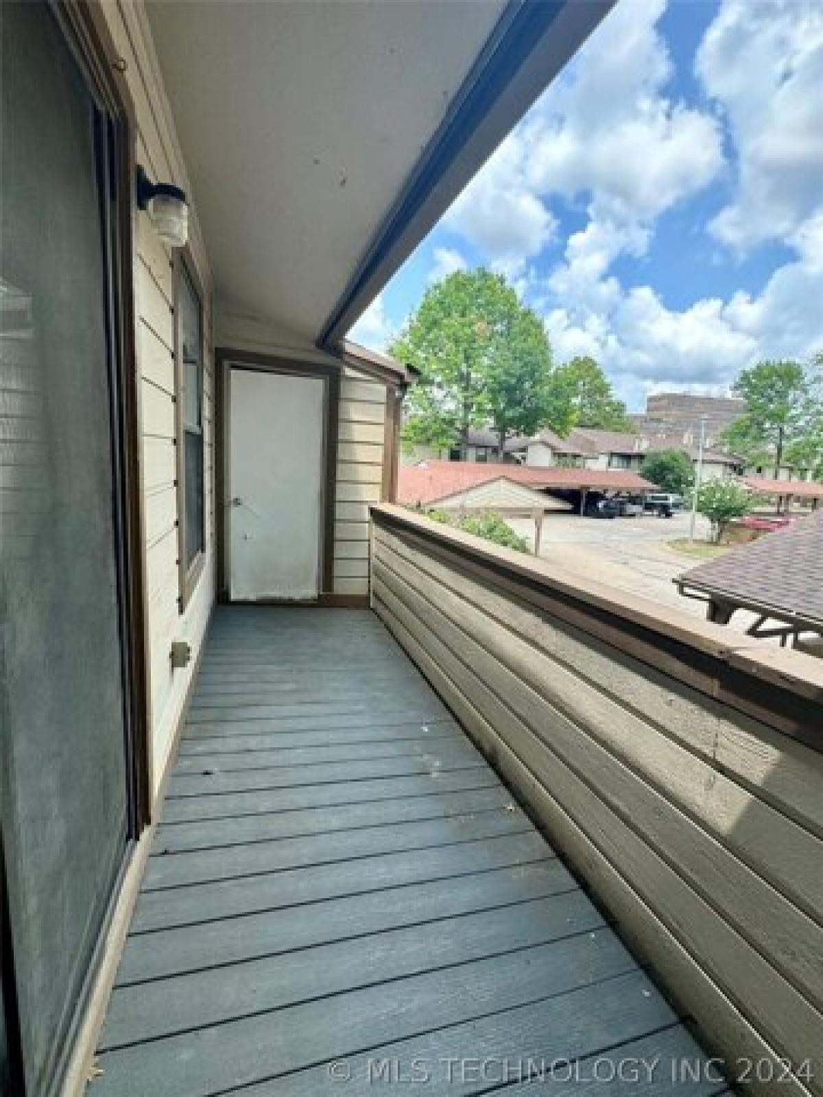 Picture of Home For Sale in Tulsa, Oklahoma, United States