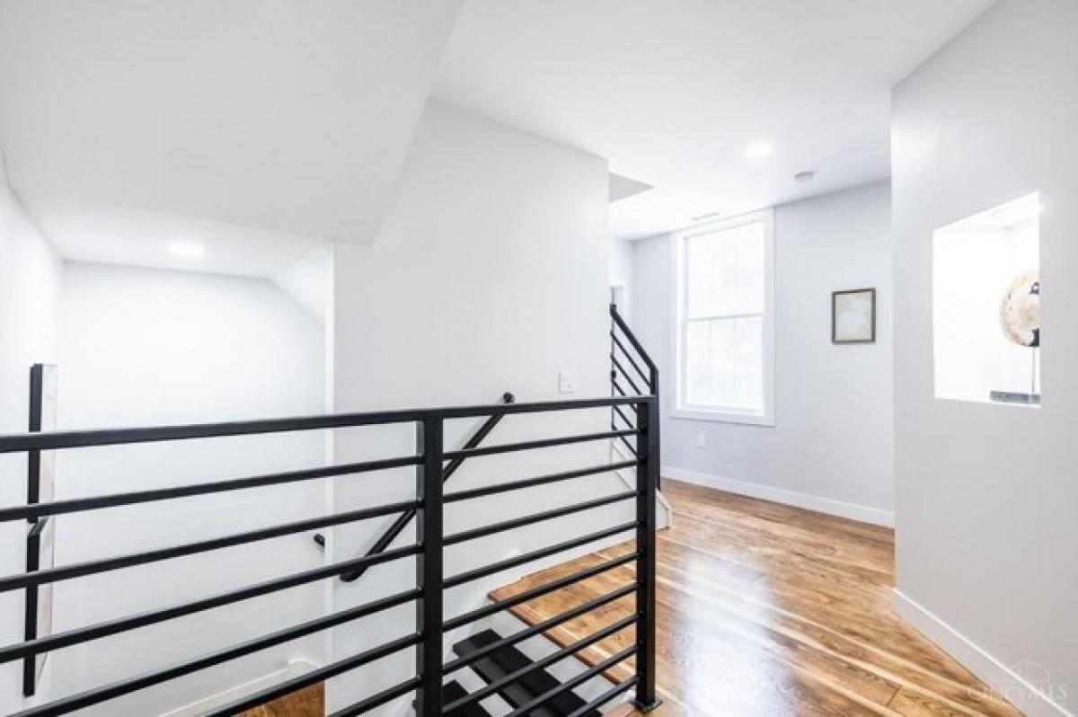 Picture of Home For Sale in Cincinnati, Ohio, United States