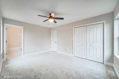 Home For Sale in Tinley Park, Illinois