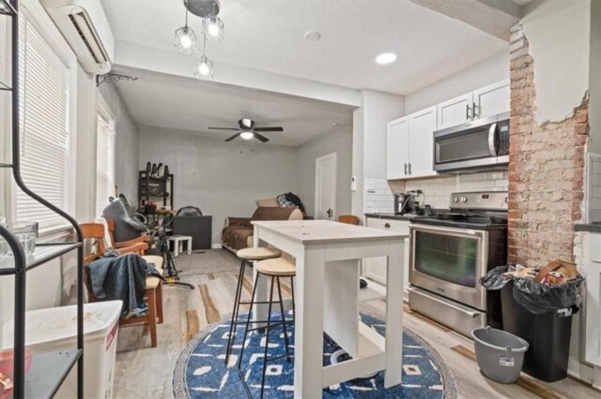 Picture of Home For Sale in Kansas City, Kansas, United States