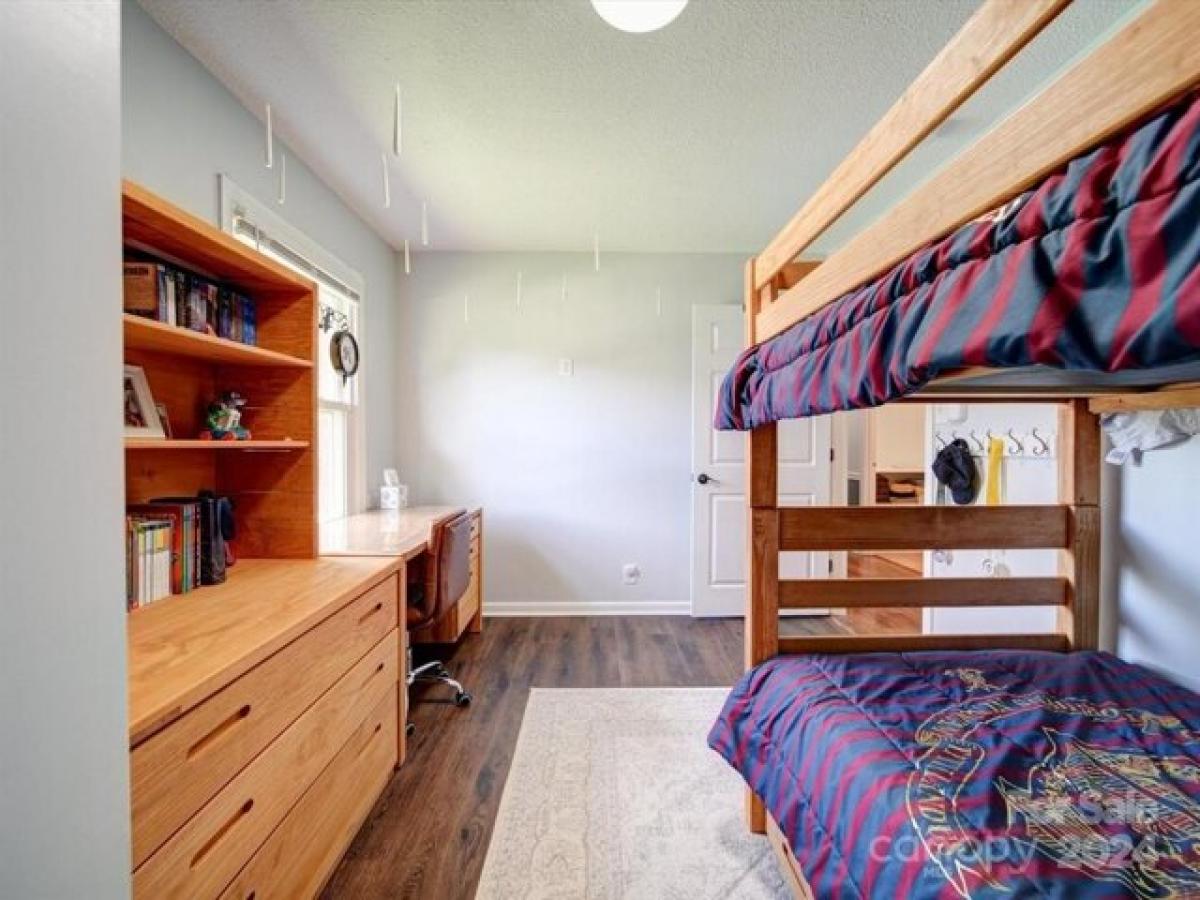 Picture of Home For Sale in Gastonia, North Carolina, United States