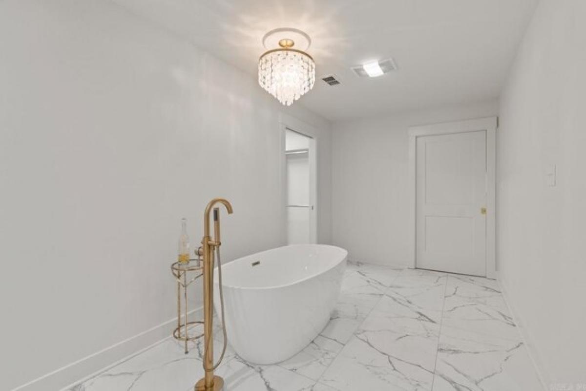 Picture of Home For Sale in Little Rock, Arkansas, United States