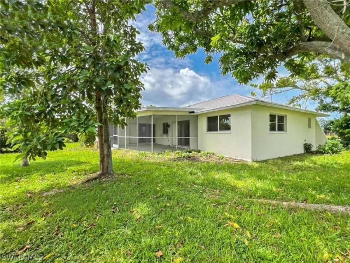 Picture of Home For Sale in Cape Coral, Florida, United States