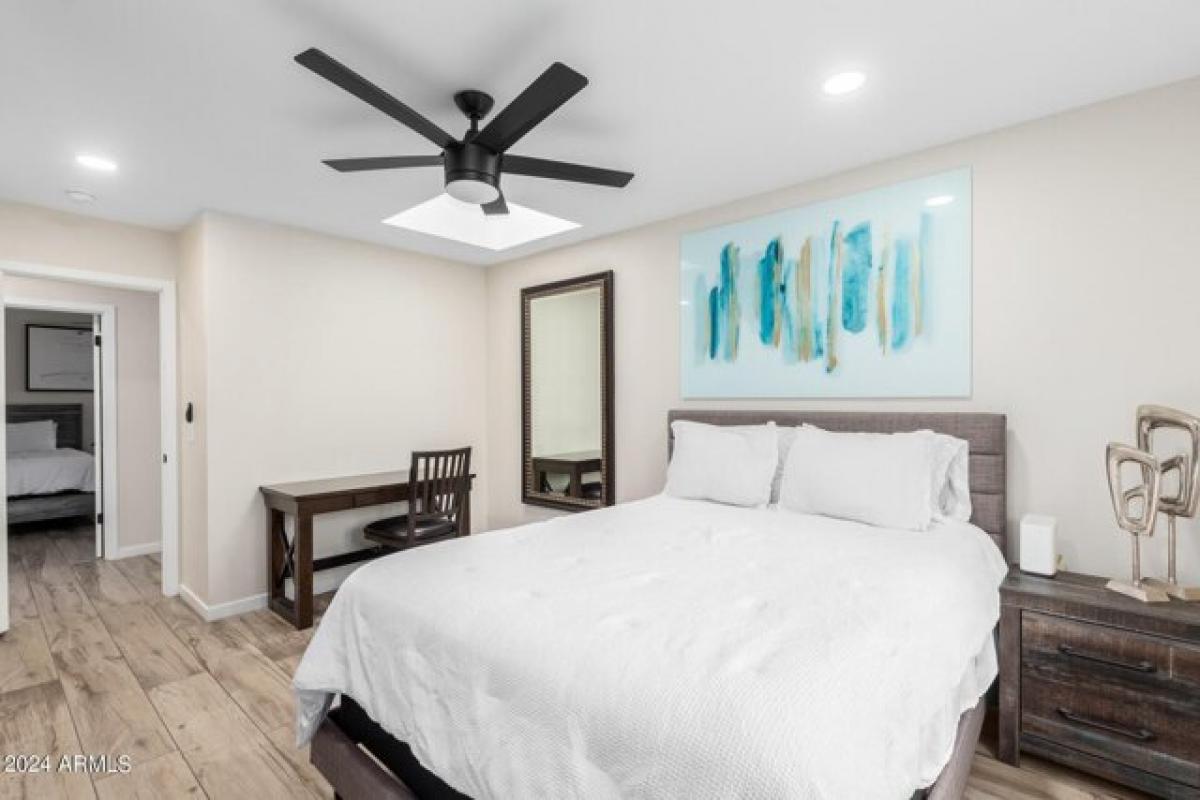 Picture of Home For Sale in Phoenix, Arizona, United States