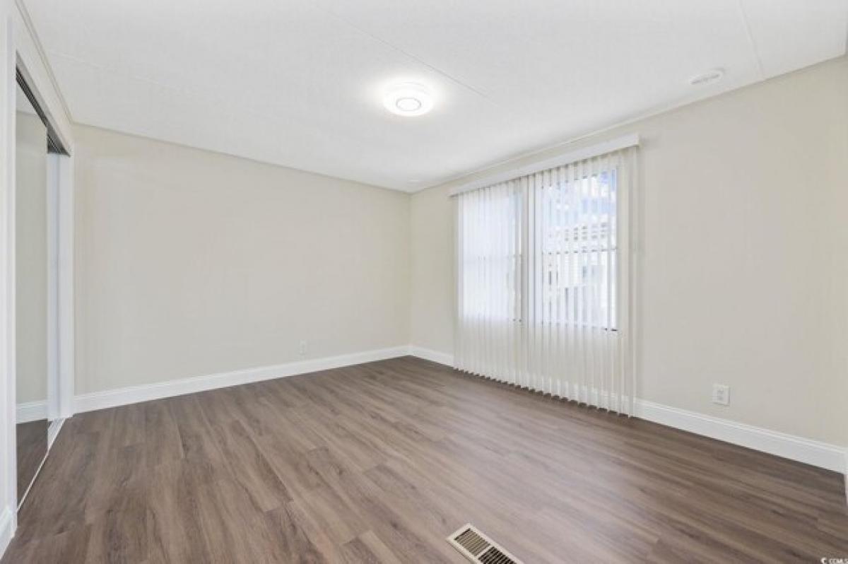 Picture of Home For Sale in Myrtle Beach, South Carolina, United States