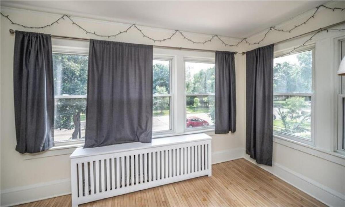 Picture of Home For Sale in Minneapolis, Minnesota, United States