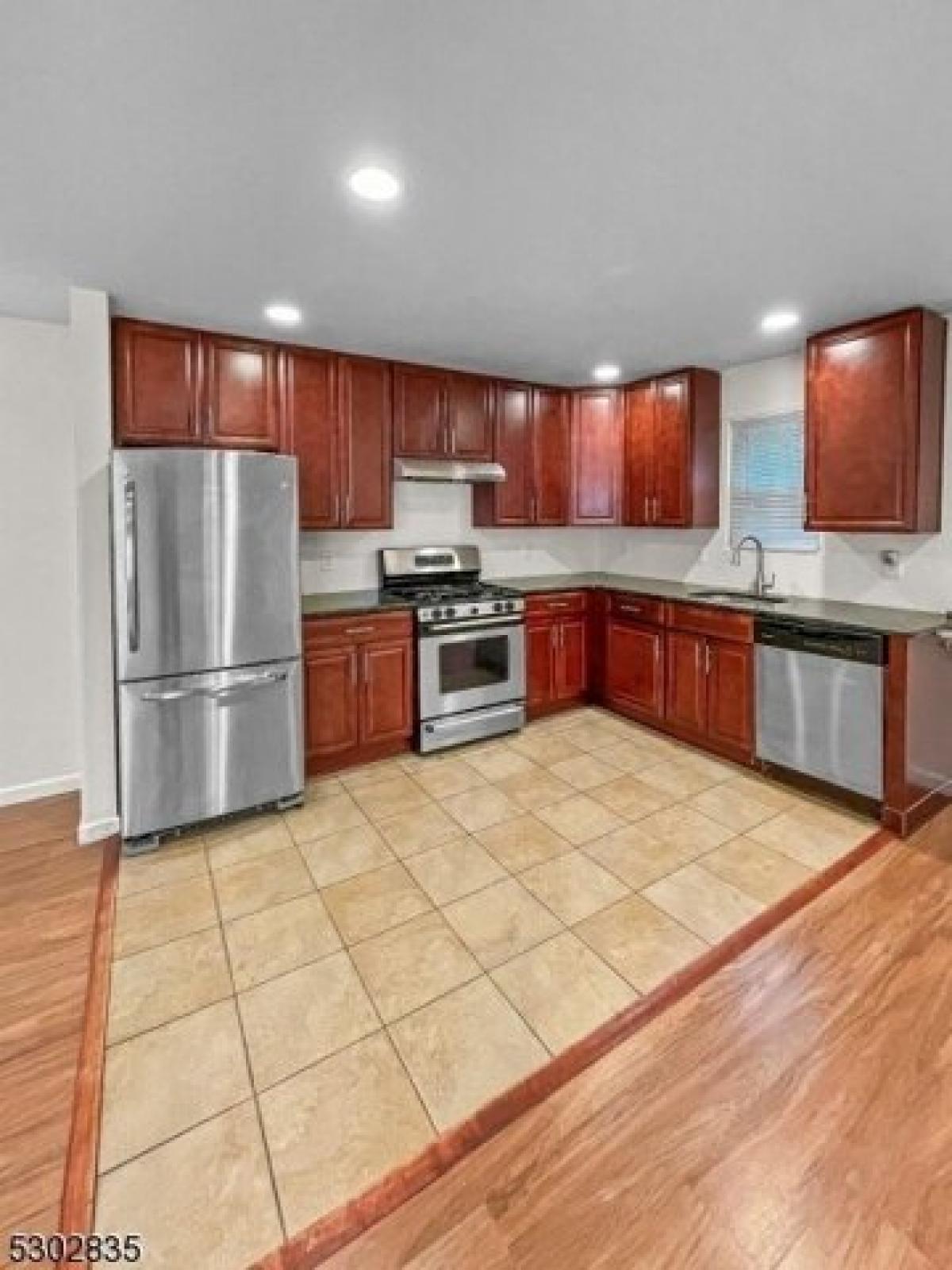 Picture of Home For Rent in Newark, New Jersey, United States