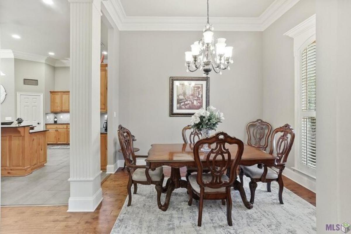 Picture of Home For Sale in Zachary, Louisiana, United States