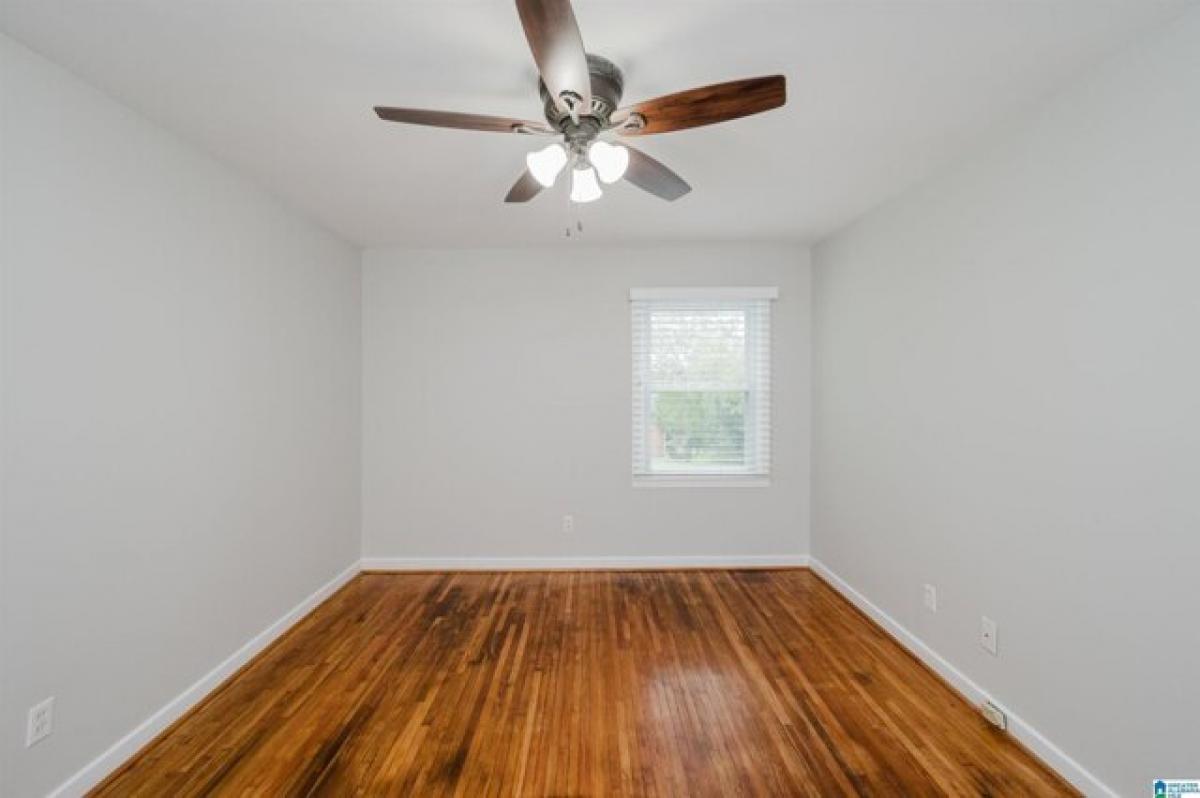 Picture of Home For Sale in Homewood, Alabama, United States