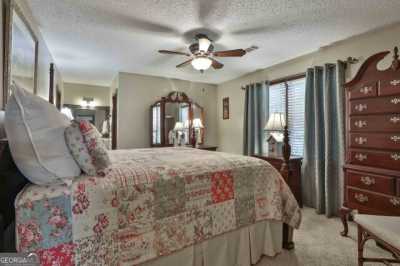 Home For Sale in Newnan, Georgia