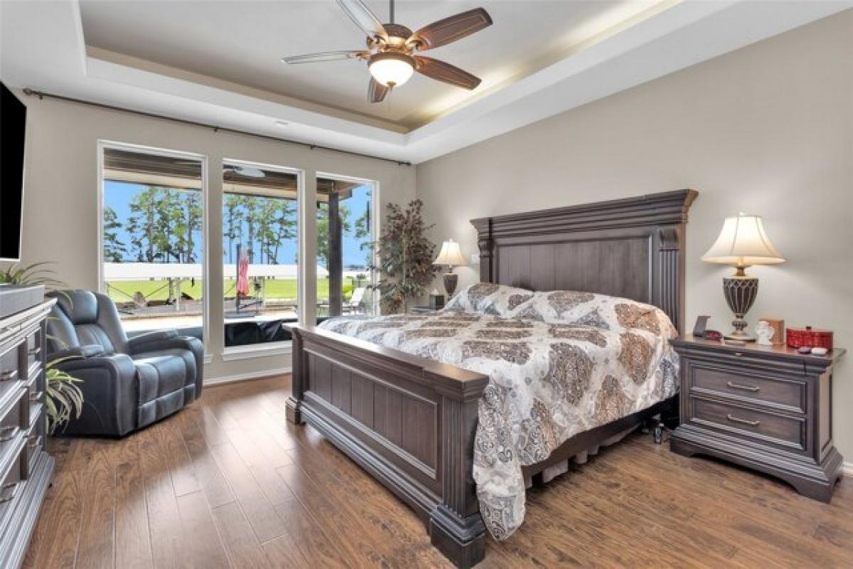 Picture of Home For Sale in Montgomery, Texas, United States