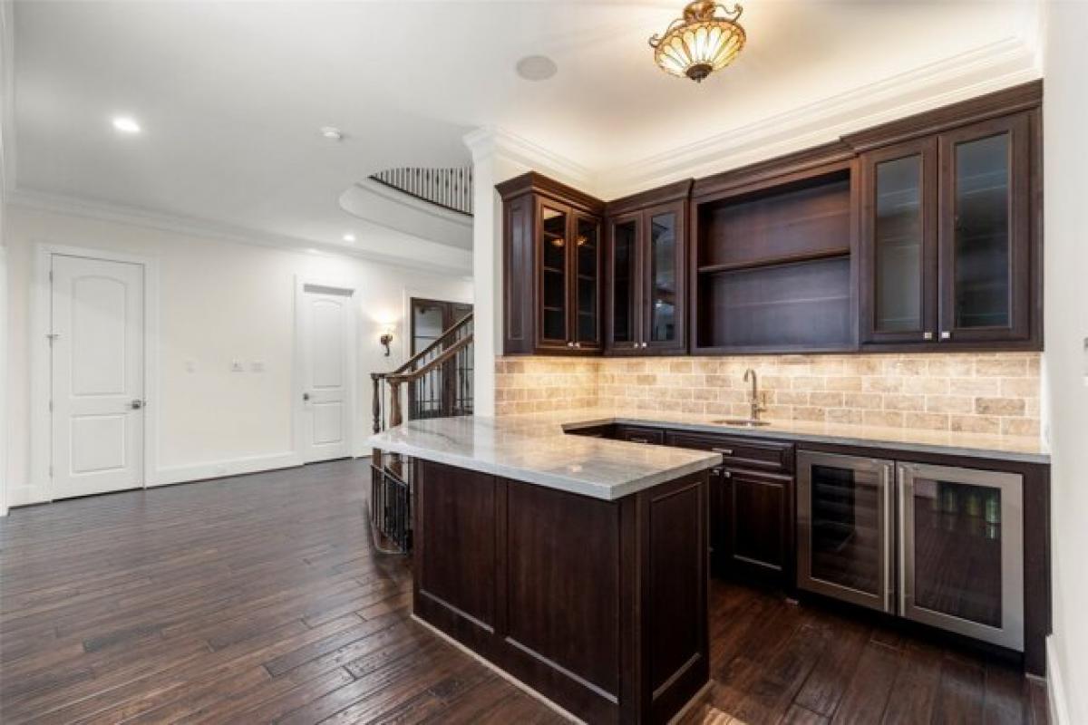 Picture of Home For Sale in Spring, Texas, United States