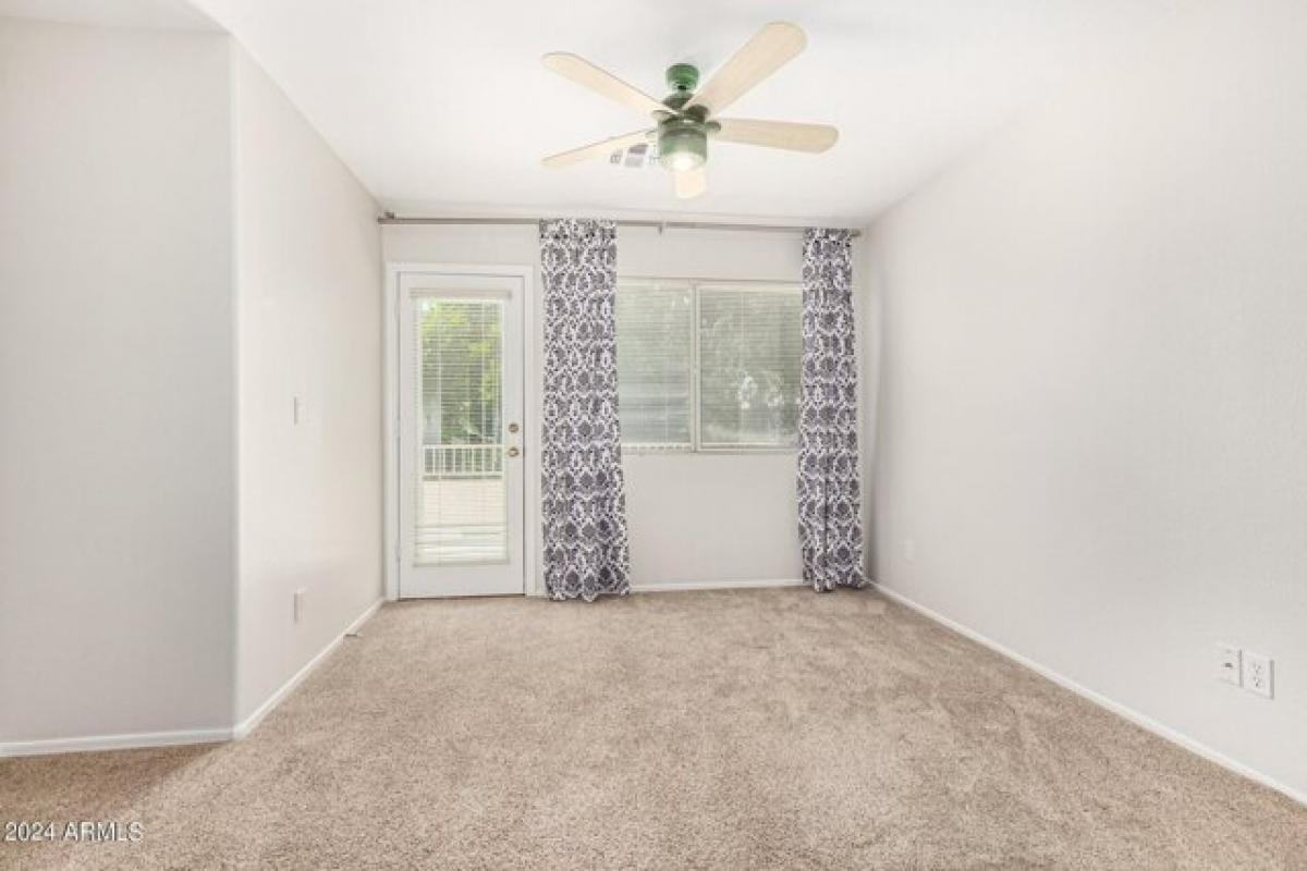 Picture of Home For Sale in Chandler, Arizona, United States