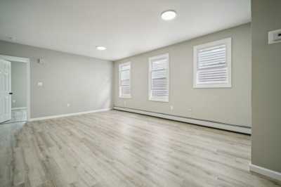 Home For Rent in Jersey City, New Jersey