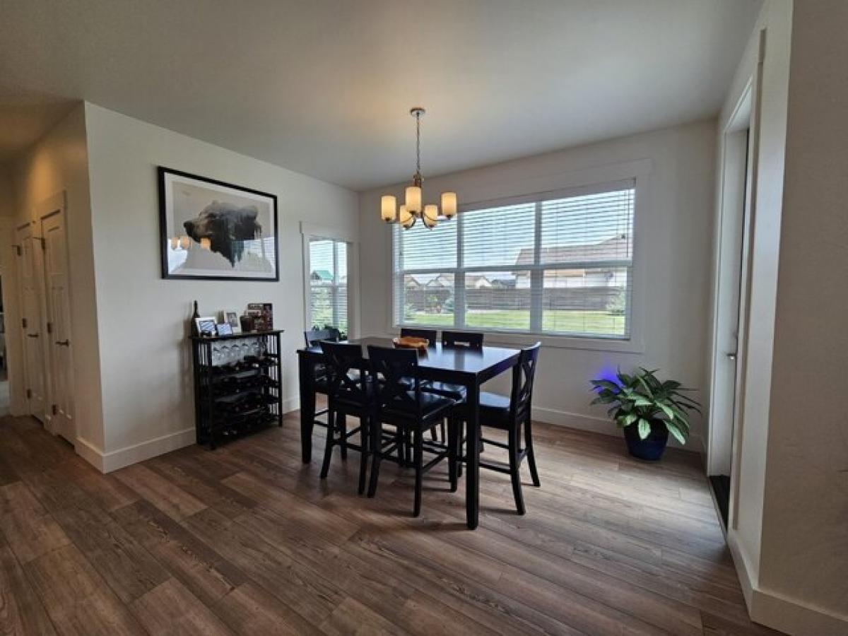 Picture of Home For Sale in Kalispell, Montana, United States