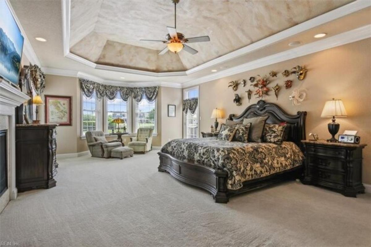 Picture of Home For Sale in Chesapeake, Virginia, United States