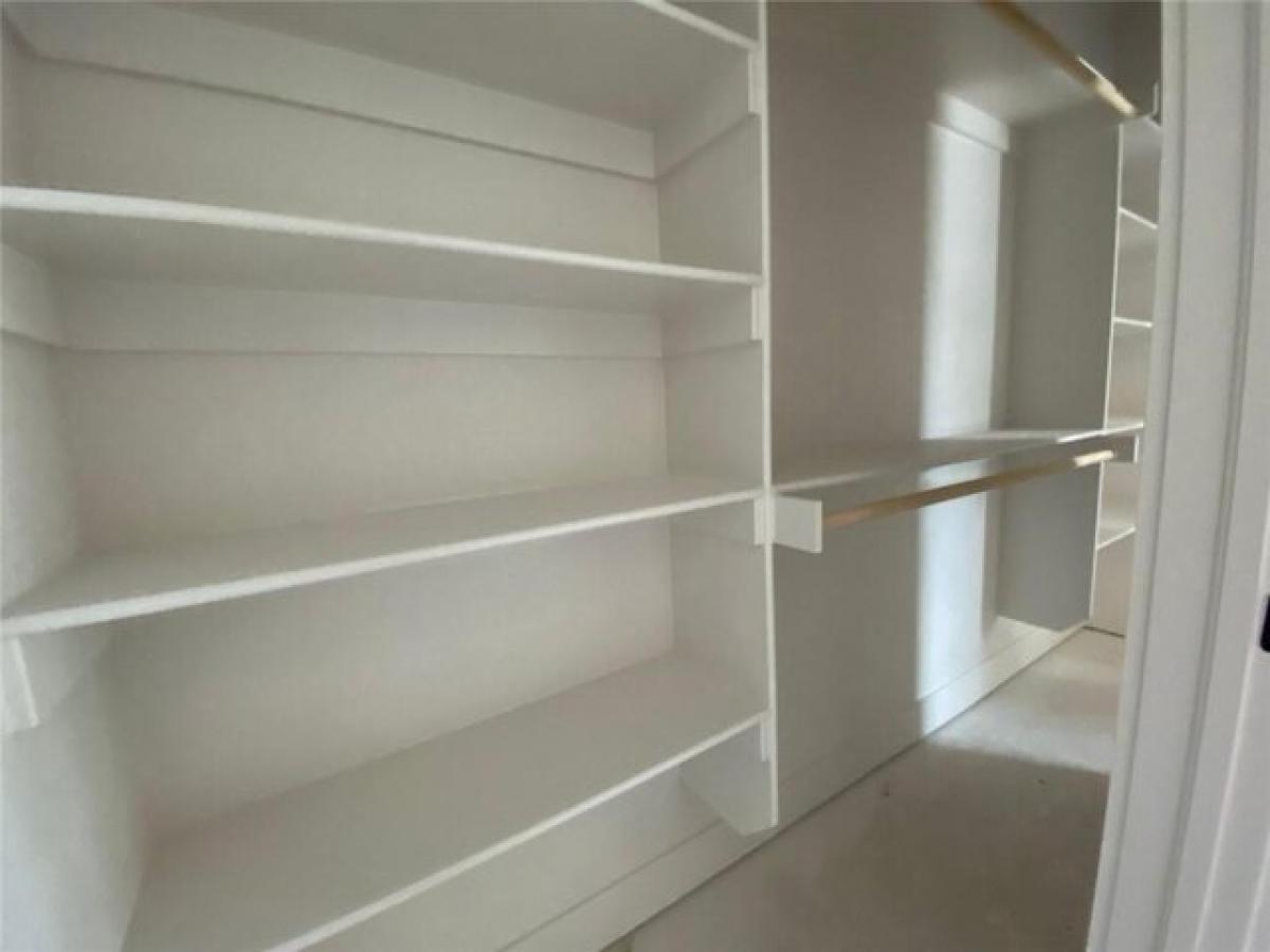 Picture of Home For Sale in Bella Vista, Arkansas, United States