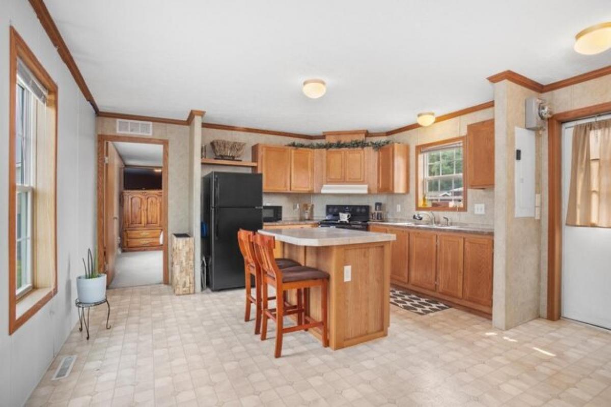Picture of Home For Sale in Minot, North Dakota, United States