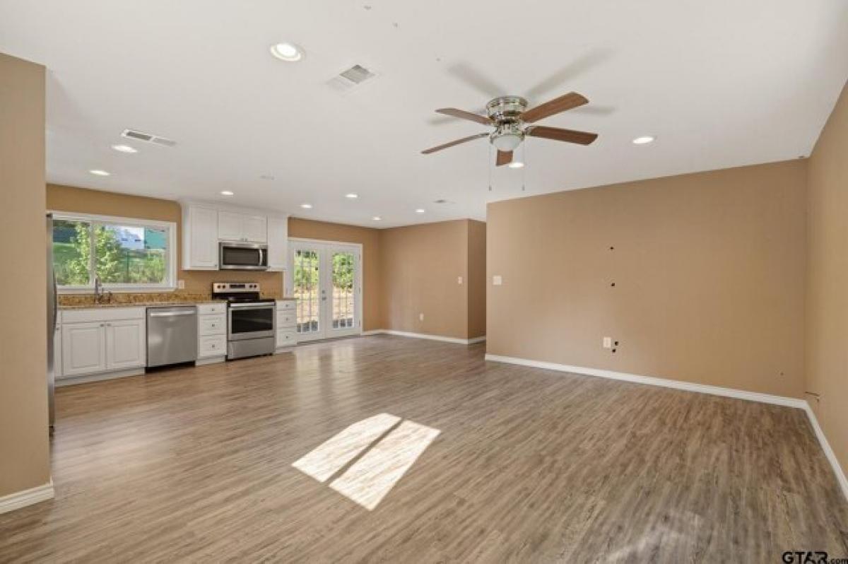 Picture of Home For Sale in Tyler, Texas, United States