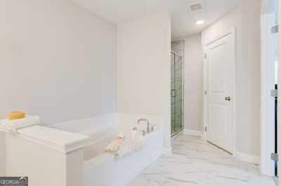 Home For Sale in Powder Springs, Georgia