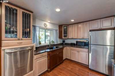 Home For Sale in Newberg, Oregon