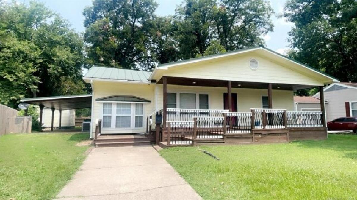 Picture of Home For Sale in Tulsa, Oklahoma, United States