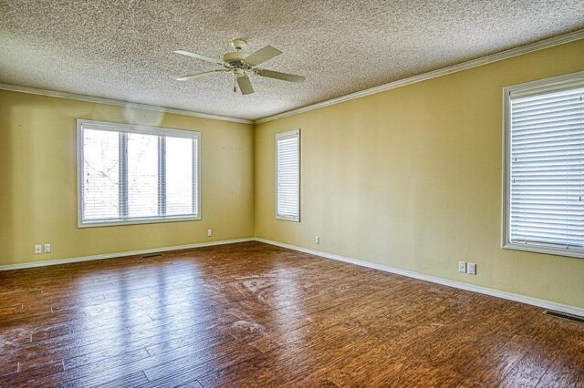 Picture of Home For Sale in Hot Springs Village, Arkansas, United States