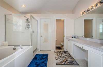 Home For Sale in Holiday, Florida