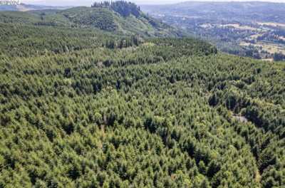 Residential Land For Sale in Castle Rock, Washington