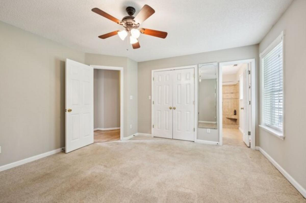 Picture of Home For Sale in Columbia, Tennessee, United States