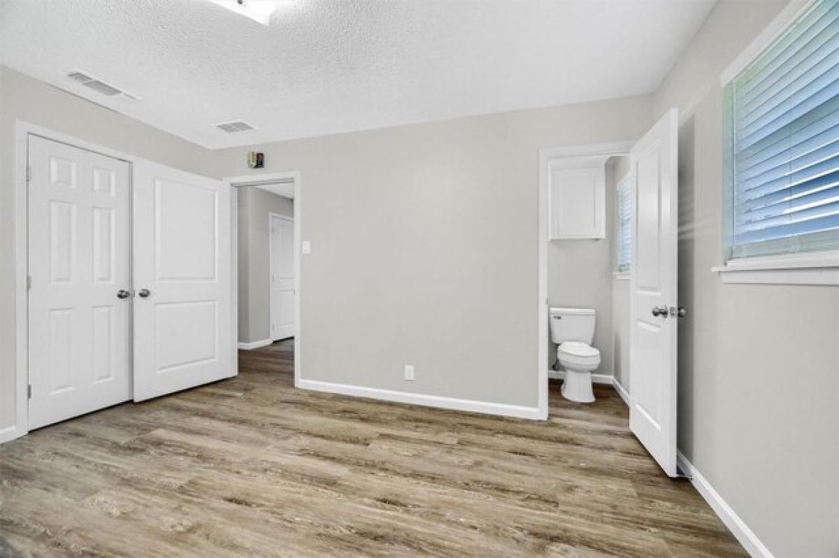 Picture of Home For Sale in Denison, Texas, United States