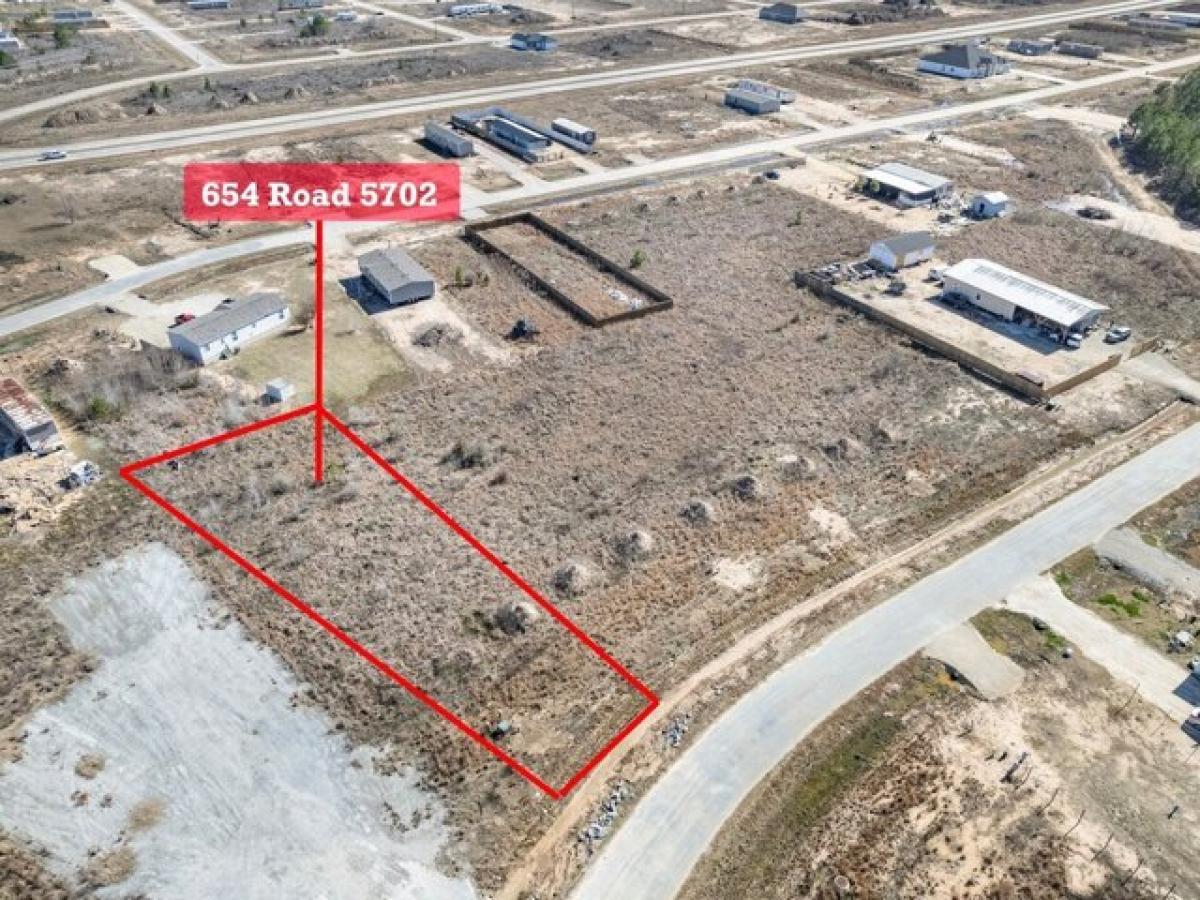 Picture of Residential Land For Sale in Cleveland, Texas, United States
