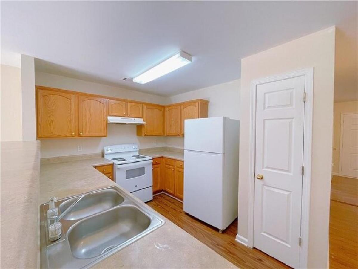 Picture of Home For Sale in Union City, Georgia, United States