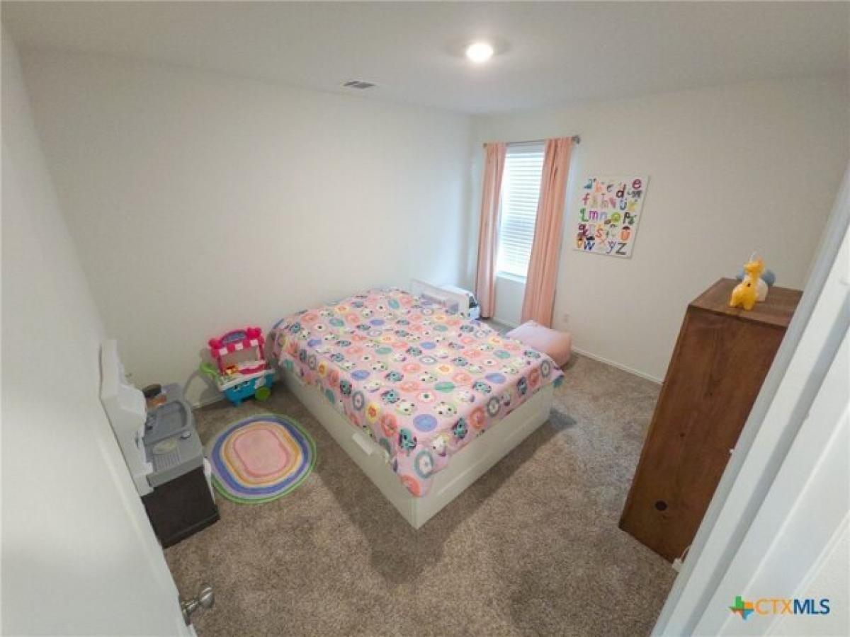 Picture of Home For Sale in Elgin, Texas, United States