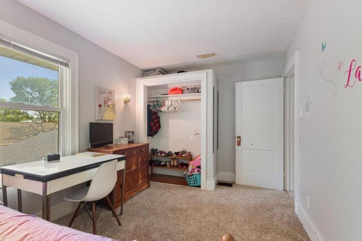 Picture of Home For Sale in Champaign, Illinois, United States