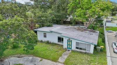 Home For Sale in Sarasota, Florida