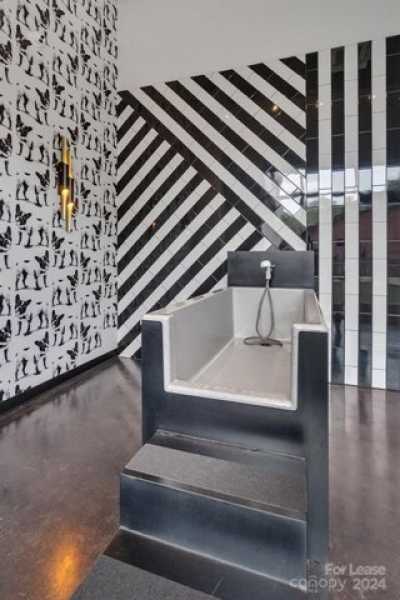 Apartment For Rent in Charlotte, North Carolina