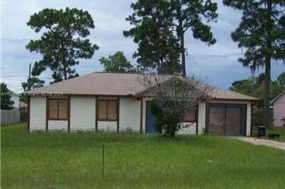 Home For Sale in Deltona, Florida