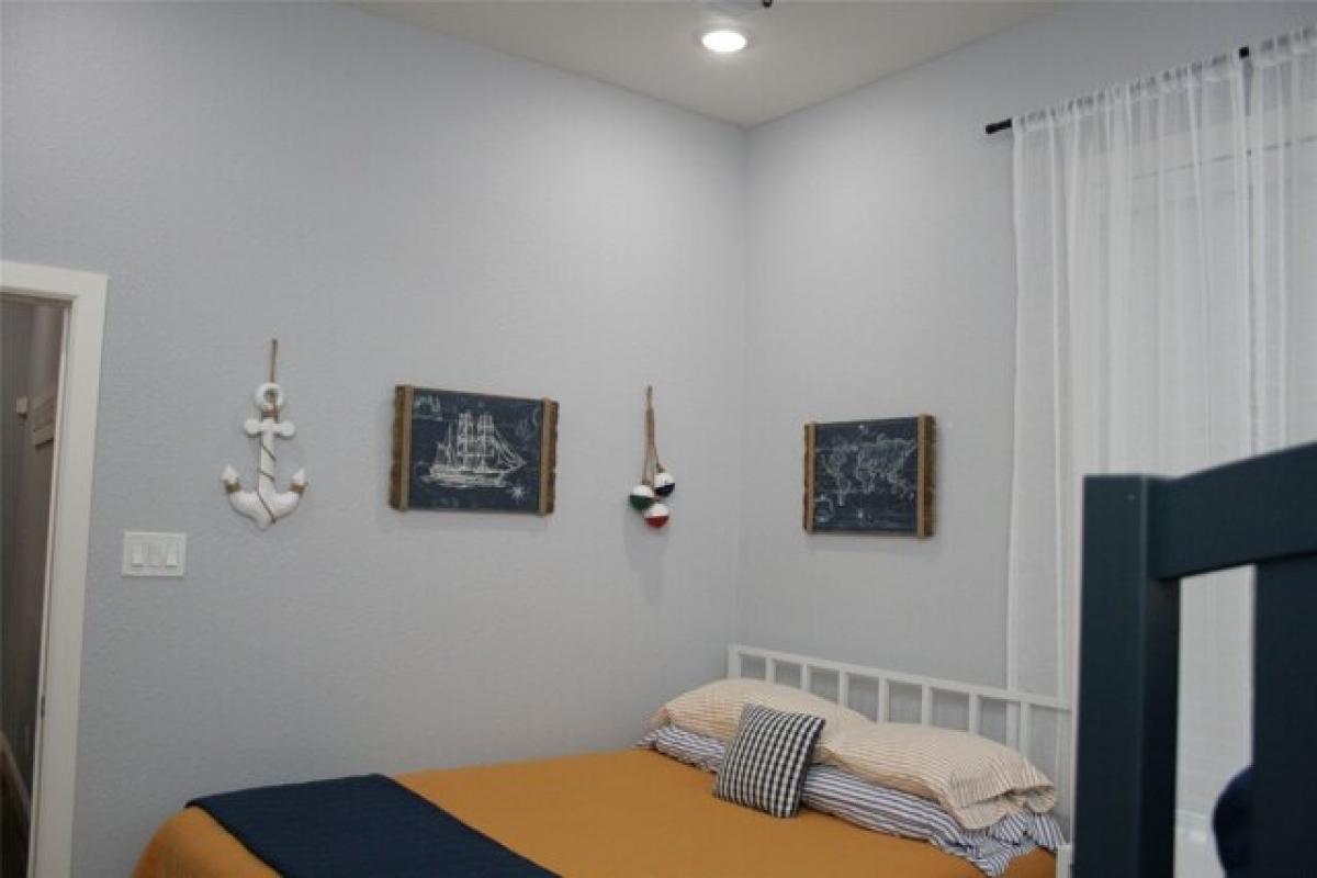 Picture of Home For Sale in Galveston, Texas, United States