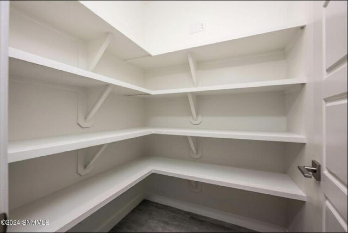 Picture of Home For Sale in Las Cruces, New Mexico, United States