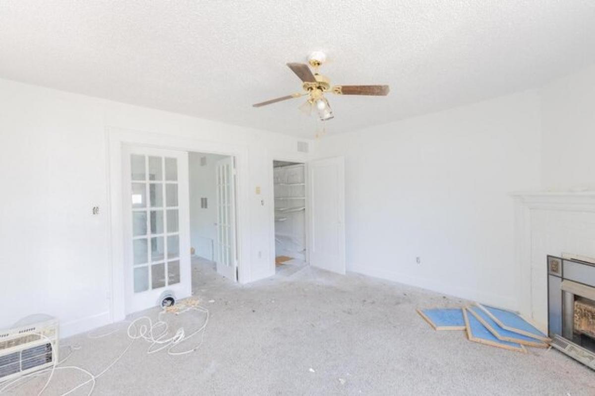 Picture of Home For Sale in Lubbock, Texas, United States