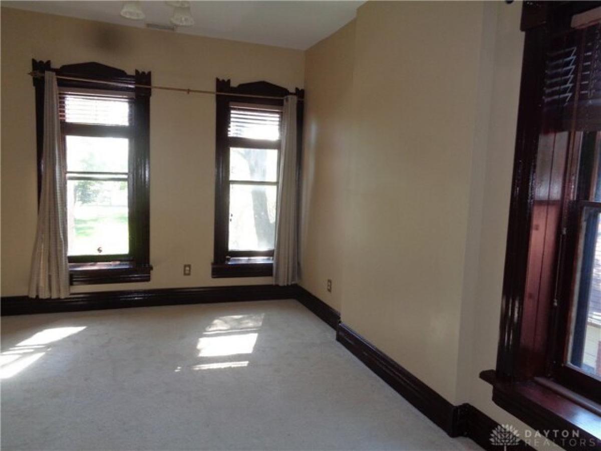Picture of Home For Sale in Dayton, Ohio, United States