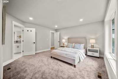 Home For Sale in Battle Ground, Washington