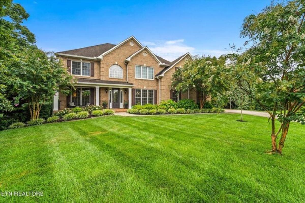 Picture of Home For Sale in Knoxville, Tennessee, United States