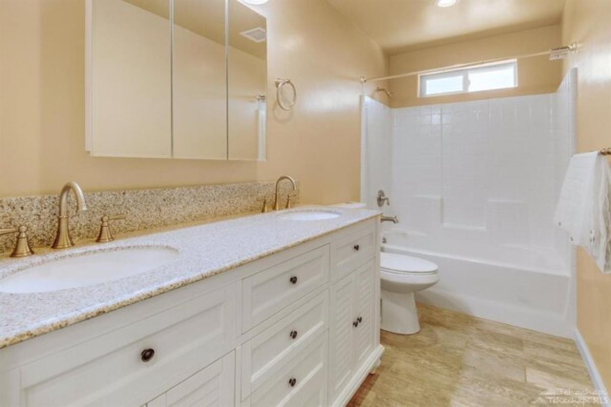 Picture of Home For Sale in Tehachapi, California, United States