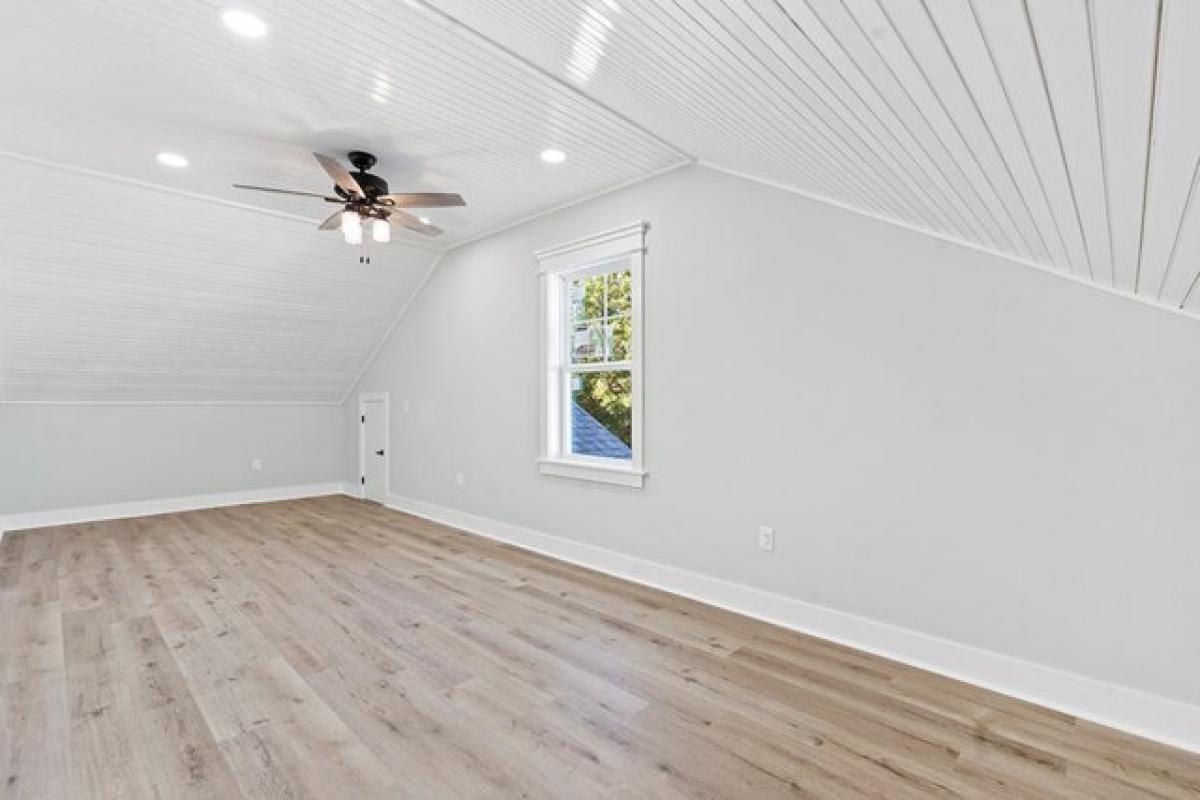 Picture of Home For Sale in Greenwood, South Carolina, United States