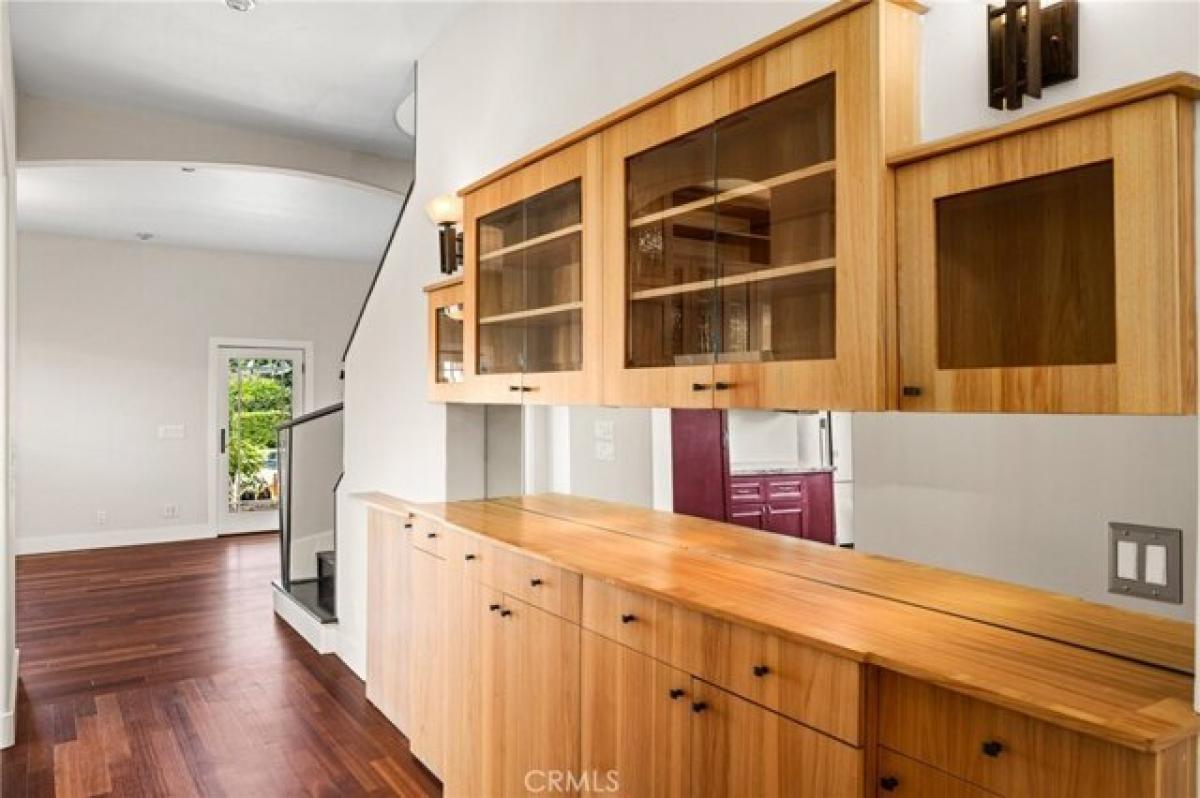 Picture of Home For Sale in Anaheim, California, United States