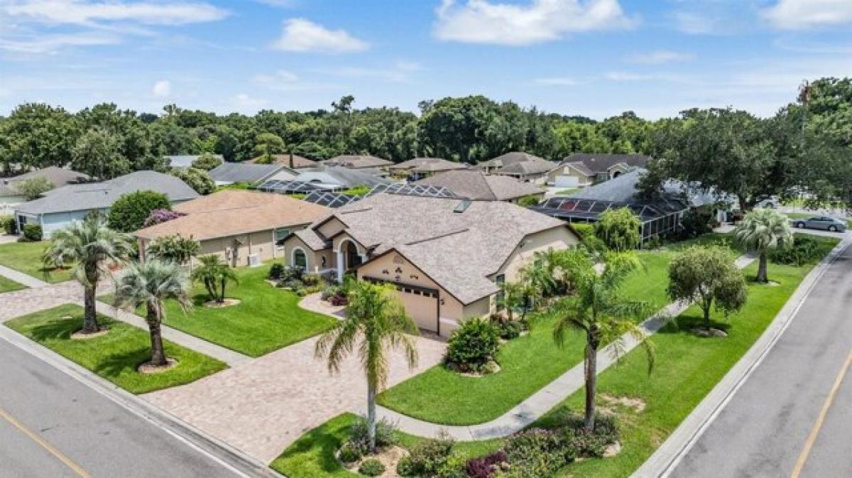 Picture of Home For Sale in Zephyrhills, Florida, United States