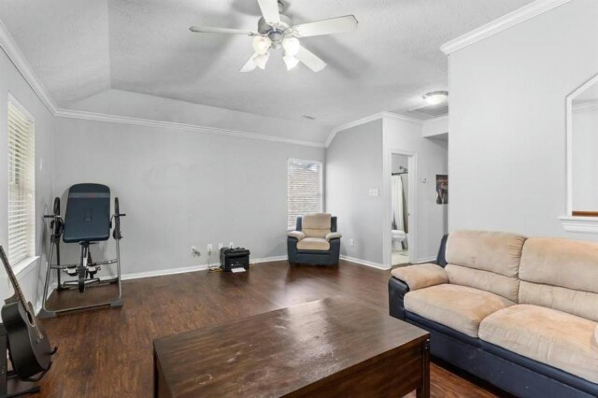 Picture of Home For Sale in Tomball, Texas, United States