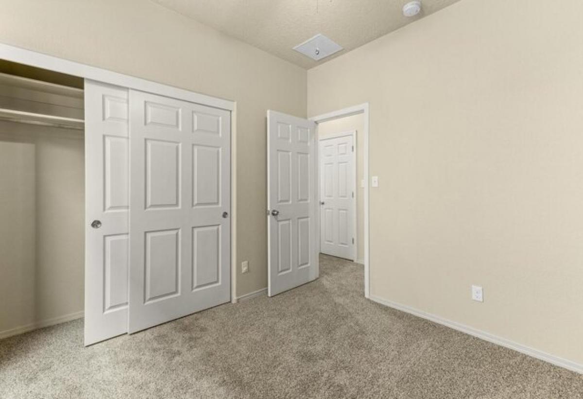 Picture of Home For Sale in Albuquerque, New Mexico, United States